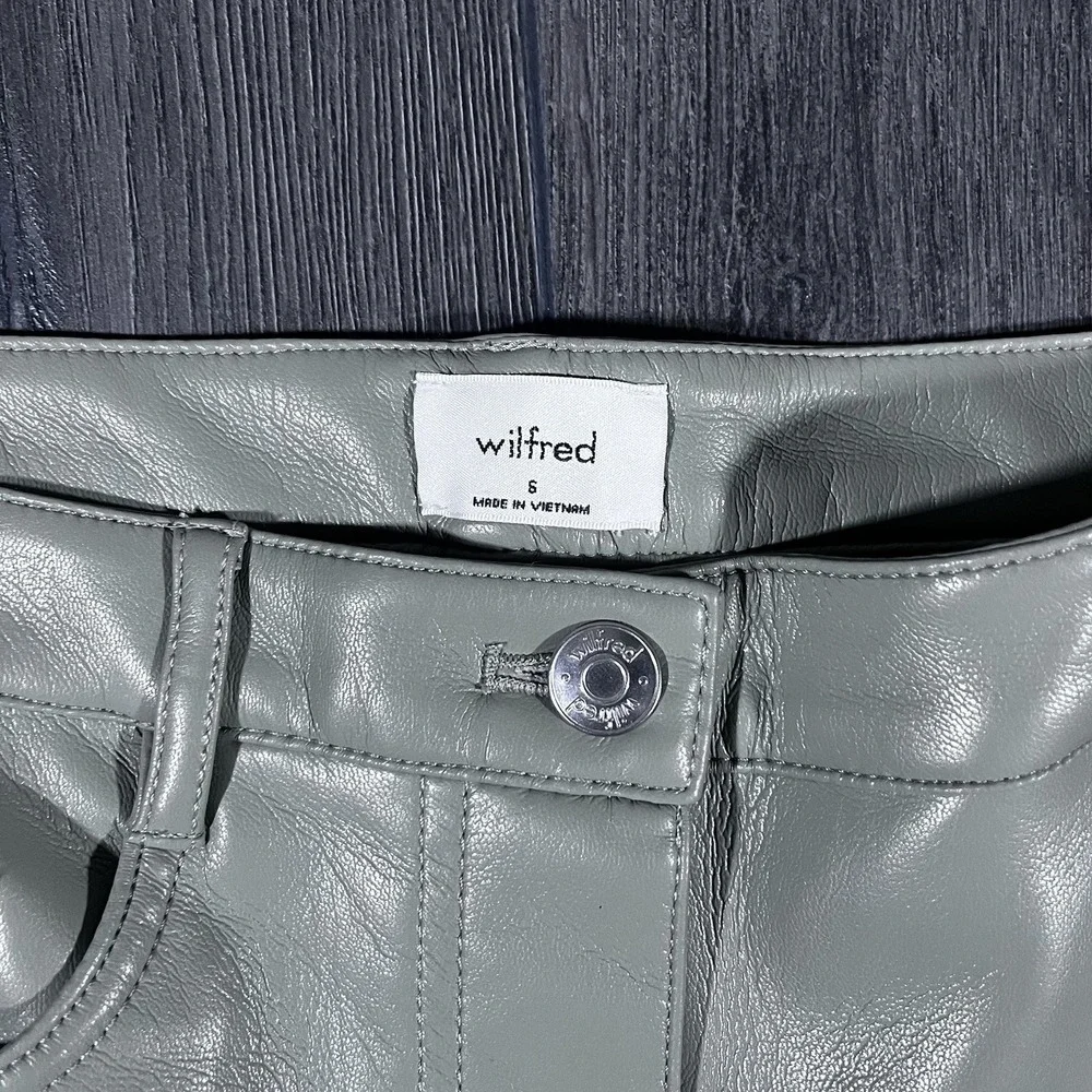 Wilfred aritzia melina